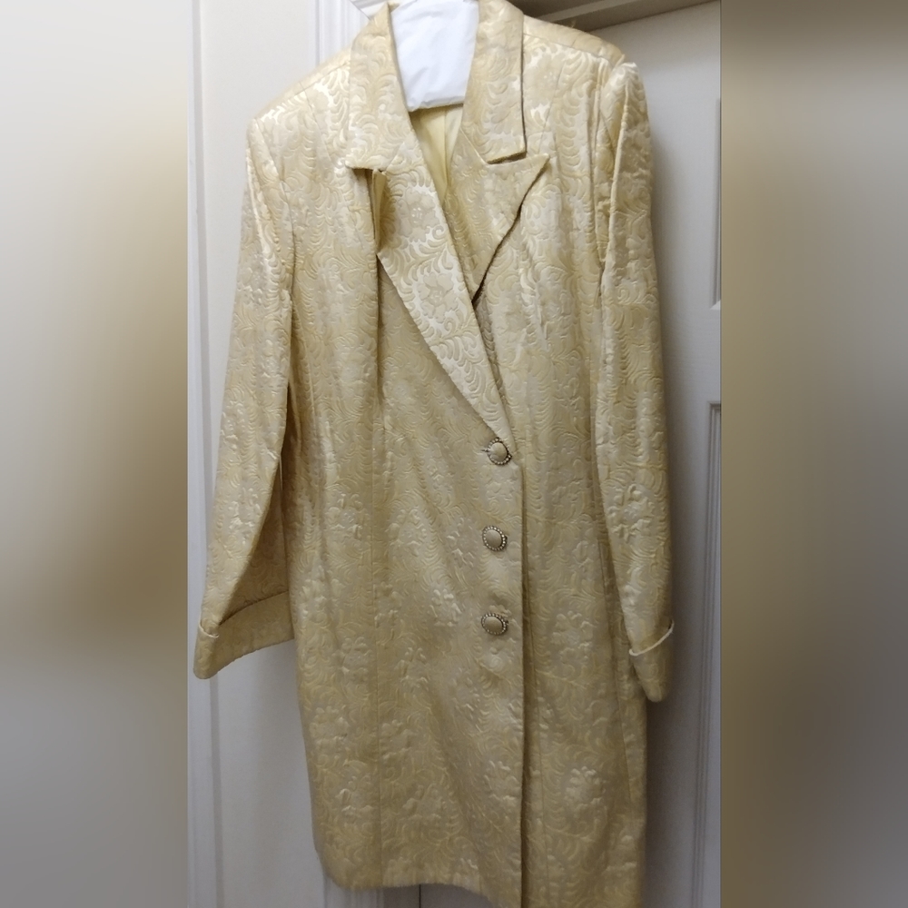 Suit By Natalia Collection, yellow, size 16